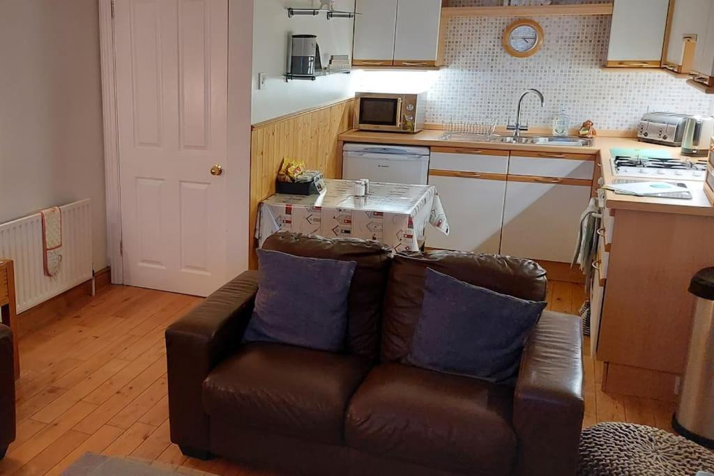 Apartamento The Lighthouse Loft Whitehead Exterior foto